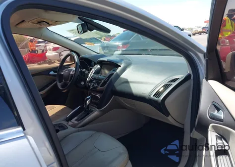 2012 Ford Focus Sel из США, поврежденный, VIN 1FAHP3M20CL332783